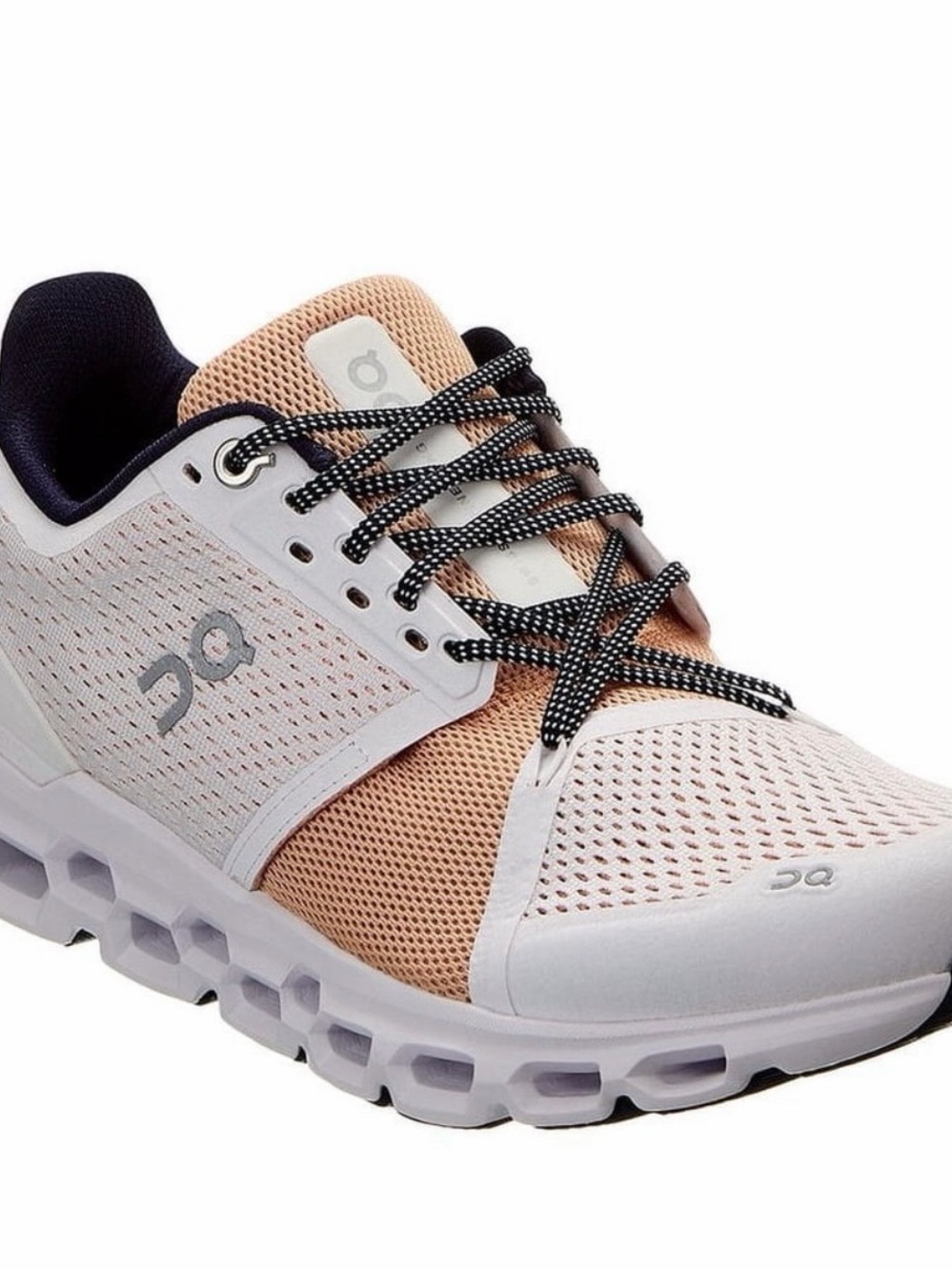On Running Women’s Cloudstratus Sneaker— White/Almond/Navy EUC